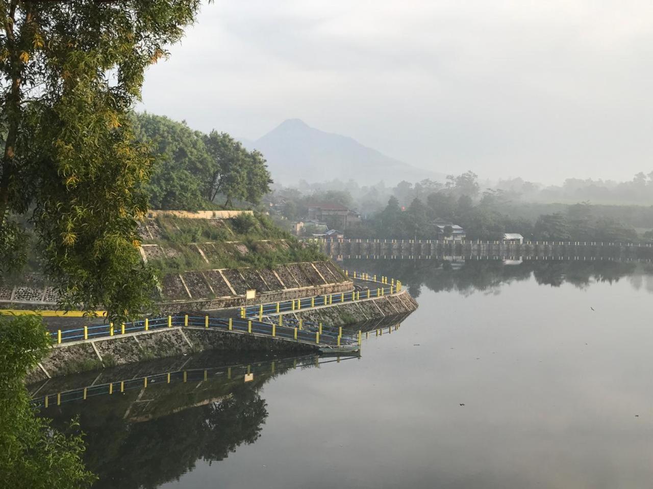 Omah Kenangan At Seven Trumpets Resort Maguwo Exterior foto