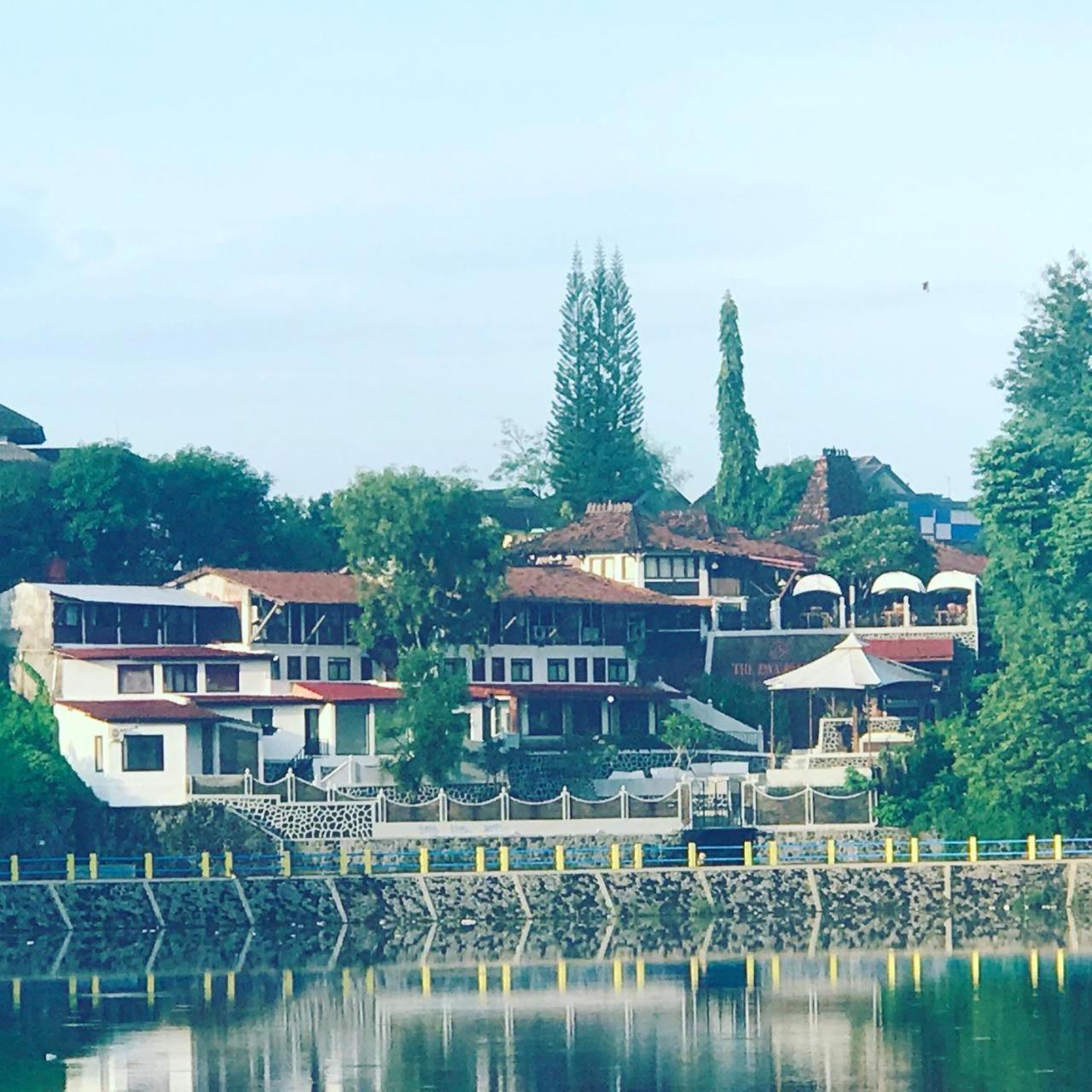 Omah Kenangan At Seven Trumpets Resort Maguwo Exterior foto